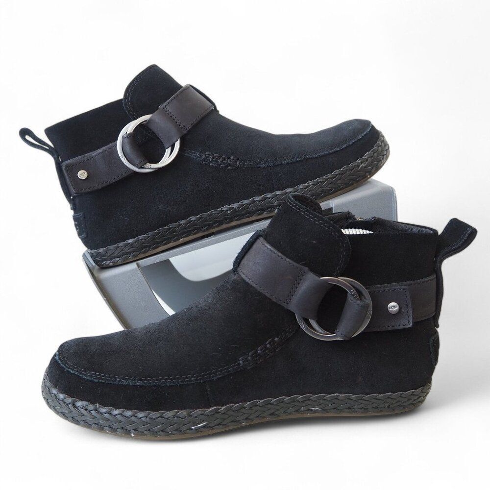 UGG‎ Sloane Harness Suede Sneakers Booties Black 1103573 Women's 7